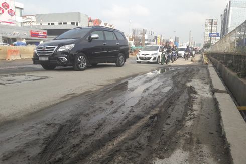 Imbas Proyek Infrastruktur, Jalan di Kelapa Gading Rusak