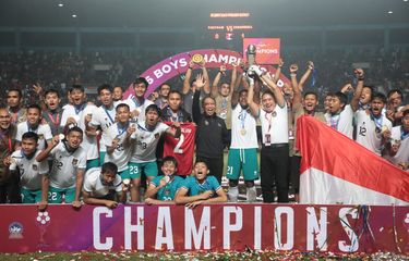 Timnas Indonesia menjadi Juara Piala AFF U-16 tahun 2022 usai membungkam Vietnam 1-0.