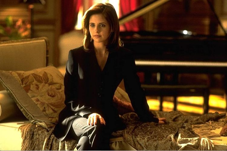 Sarah Michelle Gellar dalam film drama Cruel Intentions (1999).