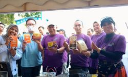 Puluhan Produk UMKM Unggulan Jember Dipasarkan di Jember Fashion Carnival