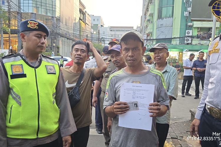 Jukir Liar Kembali Beraksi di Blok M, 10 Orang Didata Petugas