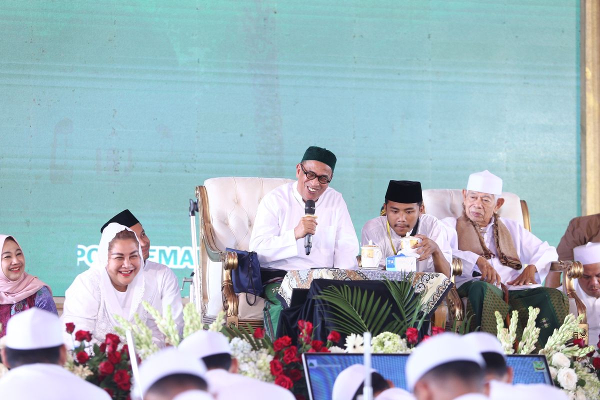 Wali Kota Semarang, Hevearita Gunaryanti Rahayu saat menghadiri acara Haul Habib Thoha bin Muhammad bin Yahya di Jalan Depok, Kembangsari, Kecamatan Semarang Tengah, Minggu (12/5/2024)