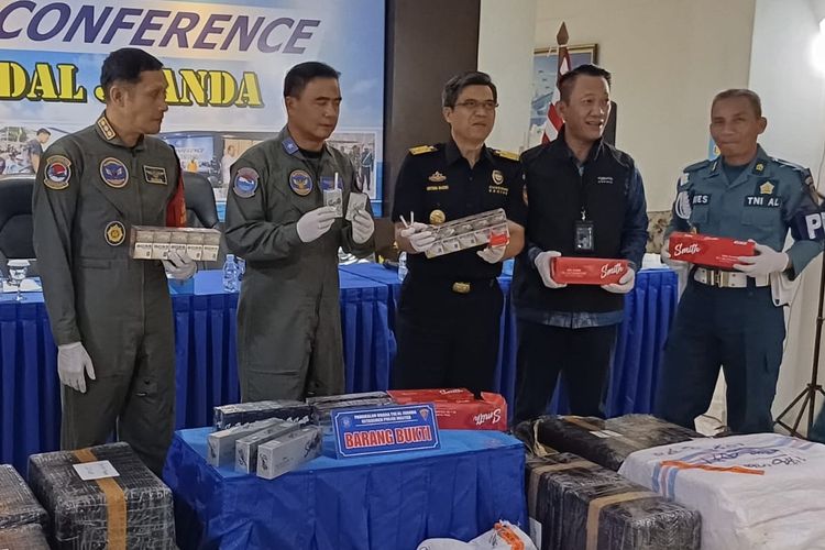 Temuan Rokok Ilegal 1,4 Ton di Juanda, Dicampur Makanan Ringan untuk Kelabui Petugas