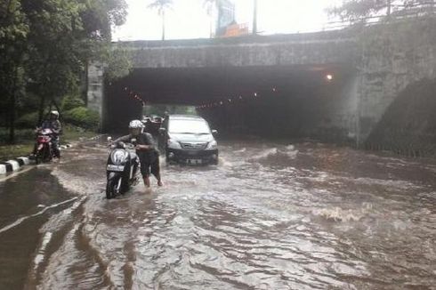 Hujan Deras, Ini Sejumlah Jalan di Jakarta yang Tergenang