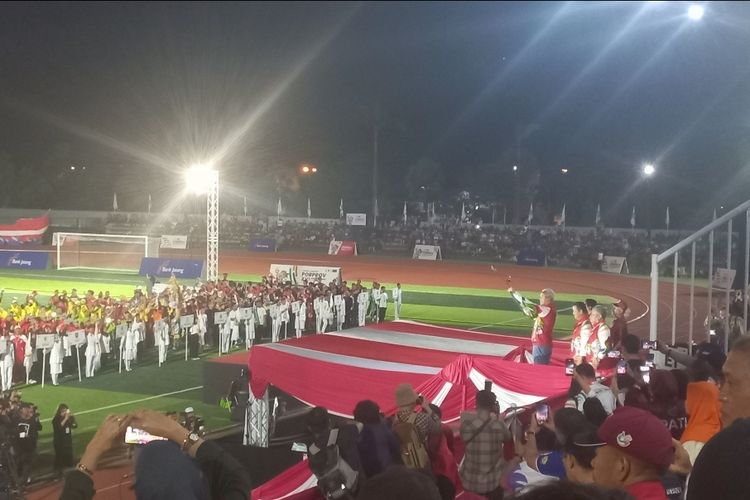 Pembukaan Pekan olahraga Provinsi (Porprov) Jawa Tengah XVI Pati Raya dibuka secara meriah oleh Gubernur Jawa Tengah Ganjar Pranowo.   Pada pembukaan Porprov di Stadion Joyokusumo, Kabupaten Pati. Ganjar memberikan apresiasi kepada 2 orang mantan atlet. Salah satunya adalah Tugiman, mantan atlet yang saat ini menjadi pemulung. 