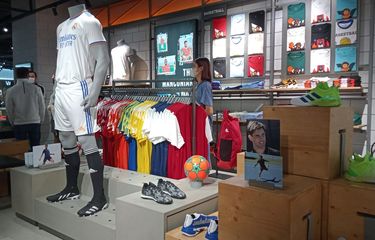 Adidas outlet kota jakarta shop timur daerah khusus ibukota jakarta