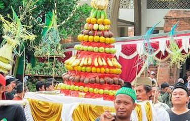 tradisi maulid di kudus