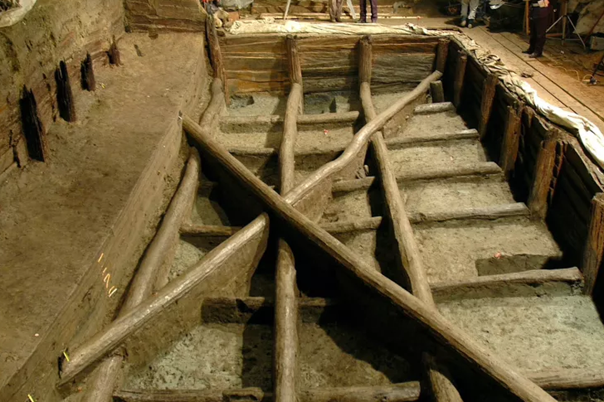 Struktur kolam kuno yang ditemukan di Italia