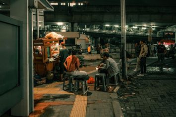 Setiap Orang Punya “Mie Ayam” Sendiri: Membaca Makna di Balik Seporsi Mie Ayam Sebelum Mati