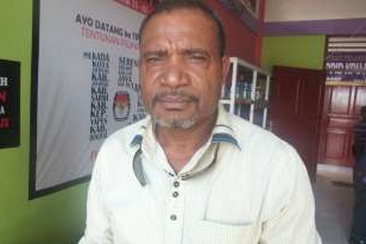 Ketua KPU Papua Adam Arisoy 