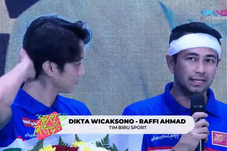 Dikta dan Raffi Ahmad kalahkan Dion dan Tanta dalam ganda putra tenis di Sporty Party yang digelar di Istora Senayan, Jakarta Pusat, Sabtu (23/12/2023). 