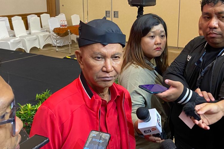 Ketua DPD PDI Perjuangan Jatim Said Abdullah usai kegiatan konferda konfercab, Minggu (21/12/2025).