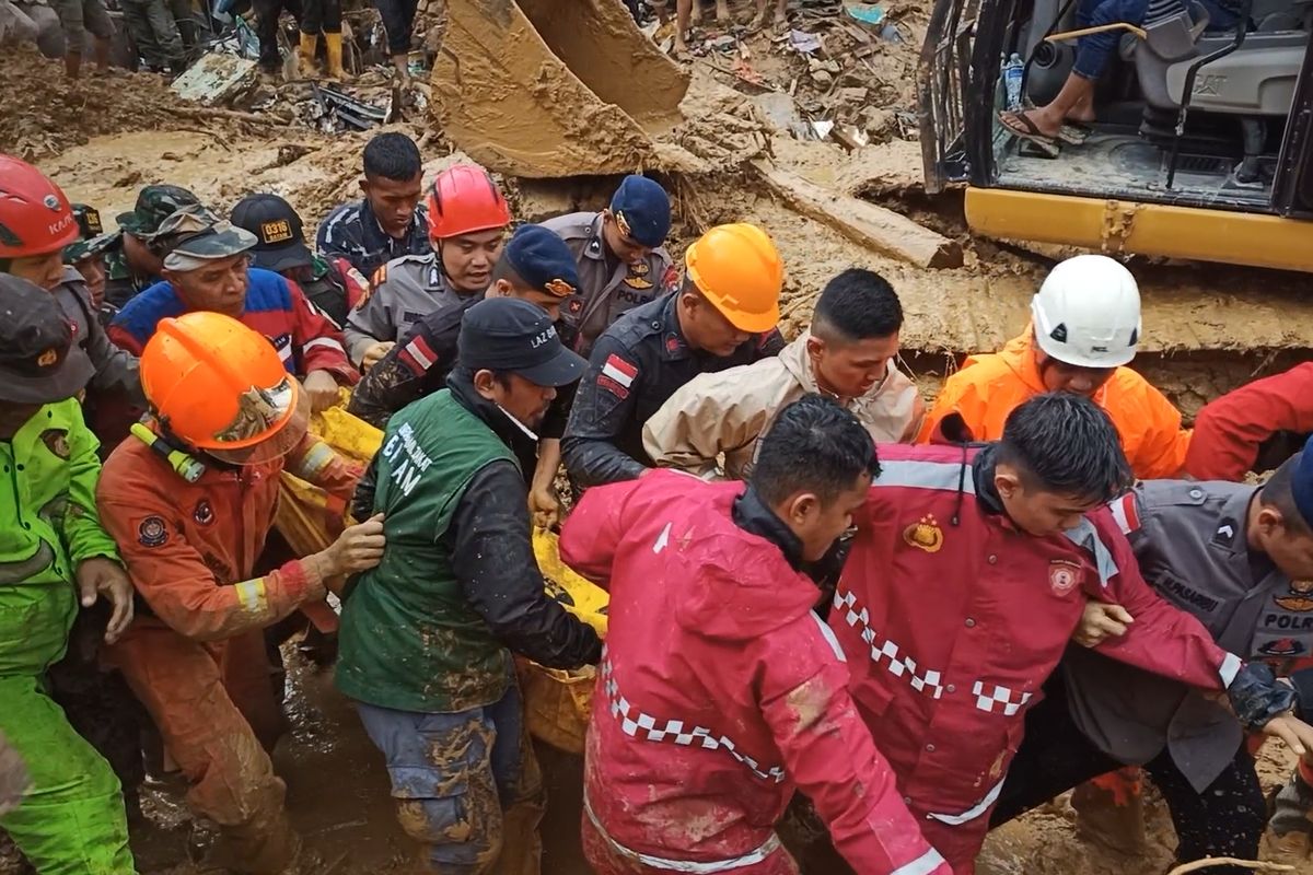 Longsor di Tiban Koperasi, 2 Korban Terakhir Ditemukan Setelah 14 Jam Pencarian