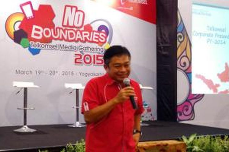 Presiden Direktur Telkomsel, Ririek Adriansyah dalam acara Media Gathering Telkomsel yang diselenggarakan di Yogyakarta, Jumat (20/3/2015).