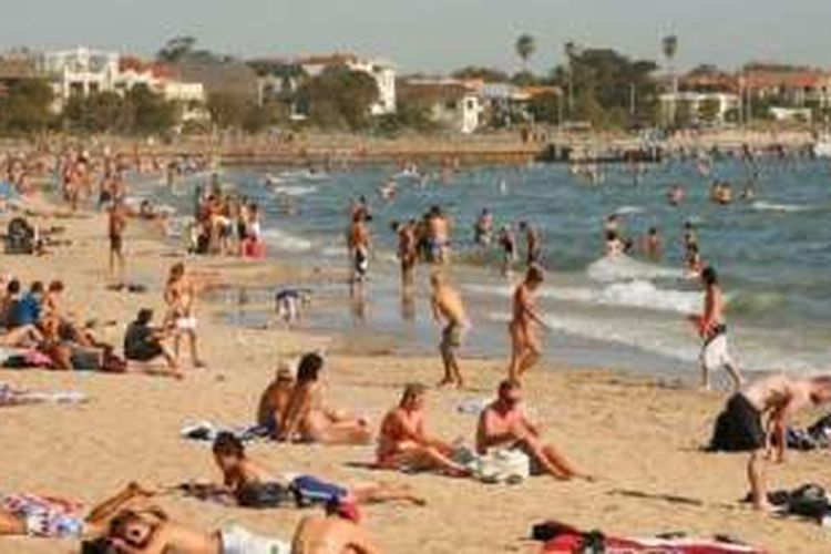 Pantai-pantai paling populer di Melbourne, Australia, terancam tidak bisa digunakan untuk sementara waktu.
