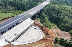 Pasca-penanganan Longsor, Tol Bocimi Ruas Cigombong-Cibadak Kembali Beroperasi