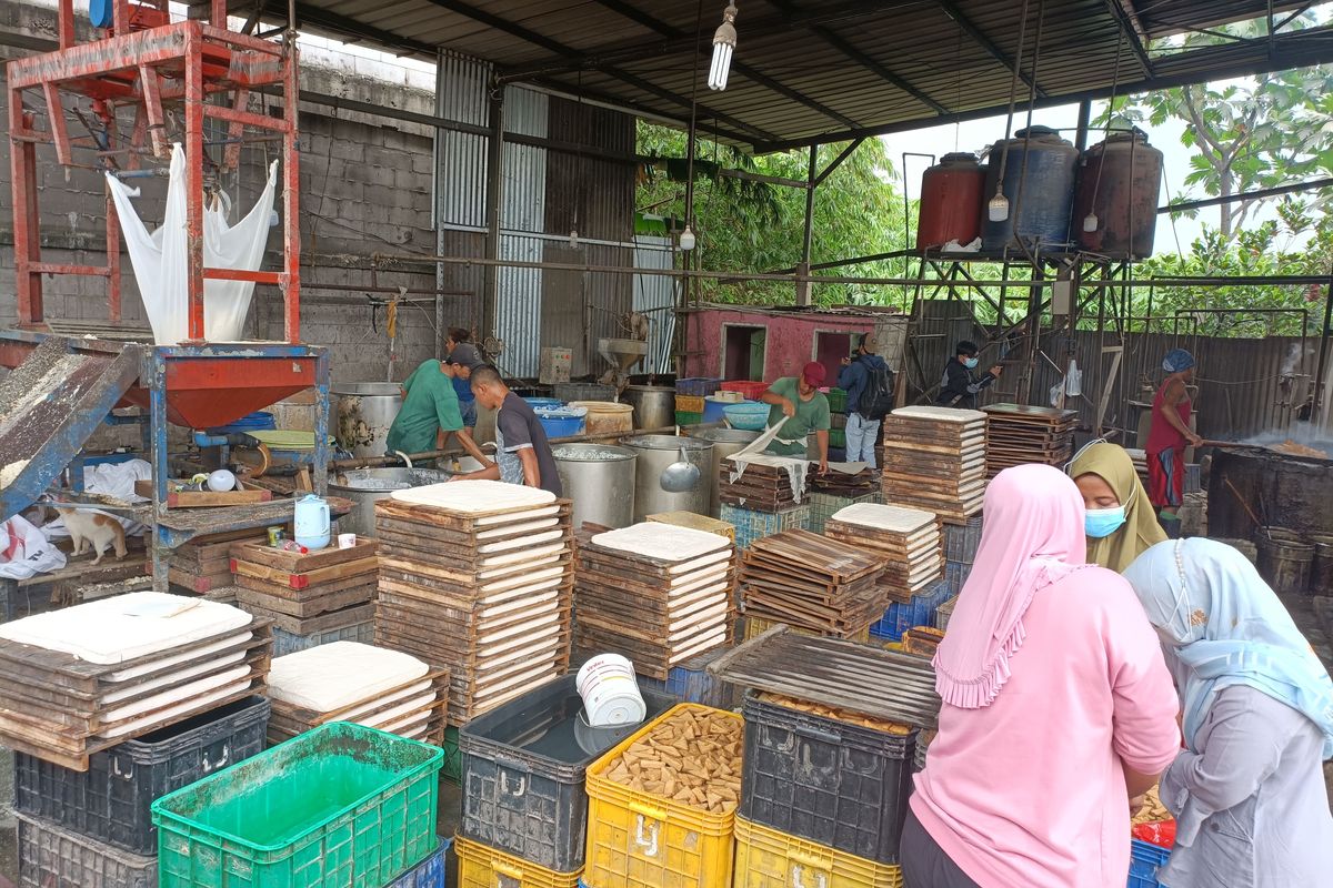 Tempat produksi tahu milik Benjo di Kelurahan Bojong Menteng, Kecamatan Rawalumbu, Kota Bekasi. (KOMPAS.com/Joy Andre T)