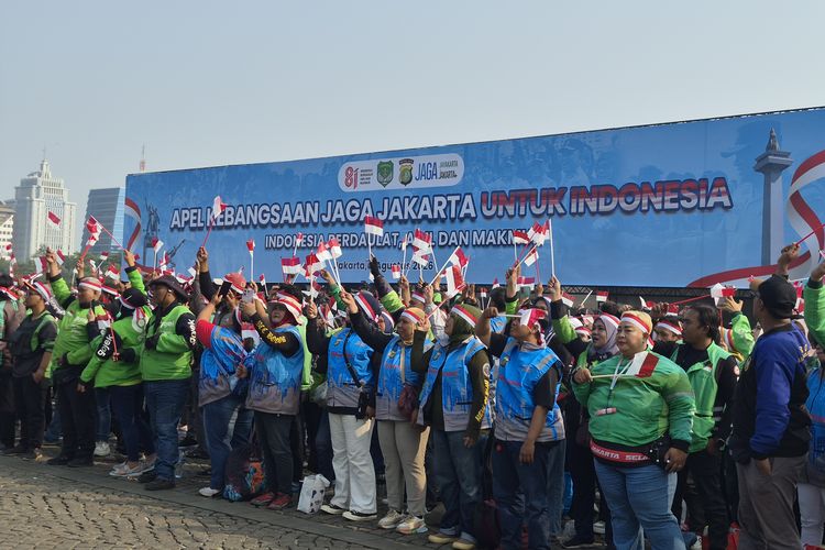 Ojol hingga Mahasiswa Ikut Apel TNI-Polri Jelang HUT RI di Monas