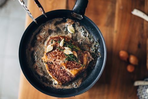 Cara Masak Steak agar Dagingnya Empuk dan Juicy