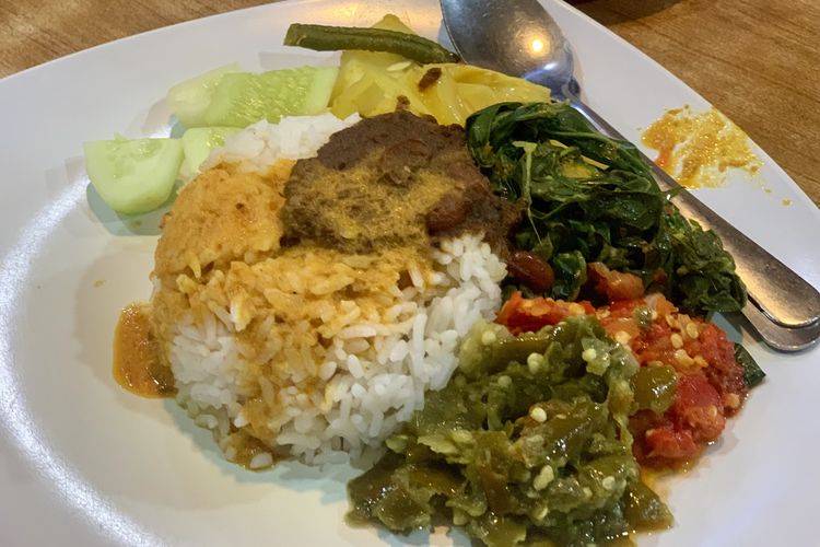 6 Warung Nasi Padang Enak di Yogyakarta yang Punya Rasa Autentik