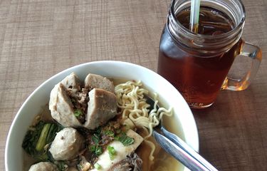 Makan Bakso dan Minum Teh Bersamaan Tidak Disarankan, Kenapa ...
