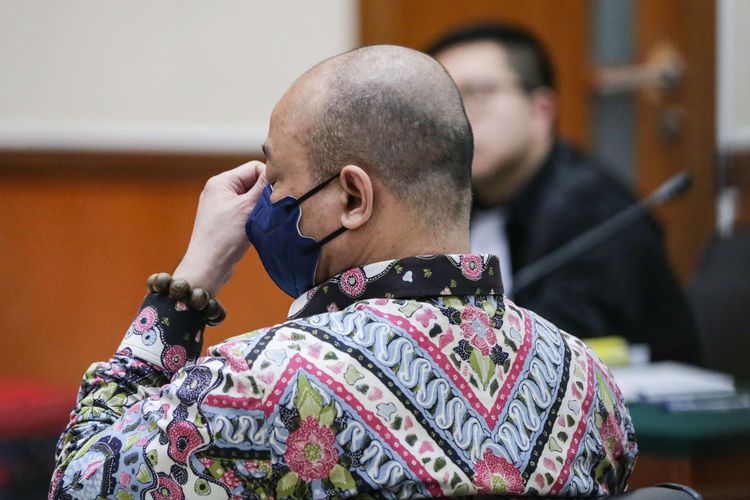 Terdakwa kasus peredaran narkotika jenis sabu Irjen Teddy Minahasa menjalani sidang tuntutan di Pengadilan Negeri Jakarta Barat, Kamis (30/3/2023). Jaksa penuntut umum menuntut hukuman mati pada Teddy Minahasa.