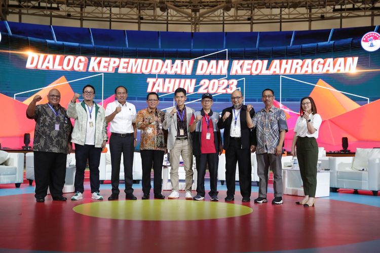 Menpora Dito Ariotedjo mengumumkan bahwa Kemenpora menghadirkan aplikasi KAWALPORA untukm eningkatkan transparansi dan akuntabilitas pengelolaan anggaran. Hal itu disampaikan dalam pembukaan Rapat Koordinasi Nasional (Rakornas) Bidang Kepemudaan dan Keolahragaan di Jakarta International Velodrome, Jakarta, Jumat (8/9/2023).