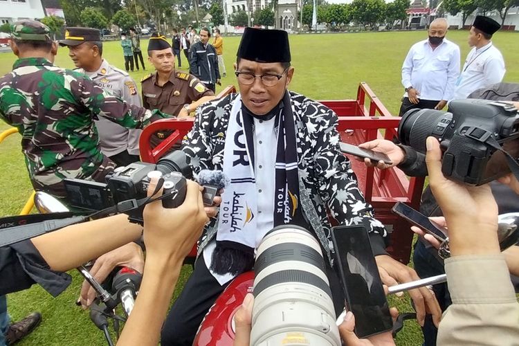 Wali Kota Tasikmalaya Muhammad Yusuf akhirnya mendengarkan protes warga. Jalan Cihideung Kota Tasikmalaya, Jawa Barat, tak akan ditutup total saat pengerjaan proyek Malioboro dan menjadi kawasan semi pedestrian.