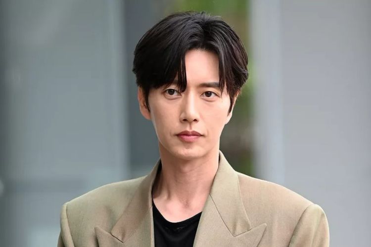 Park Hae Jin, aktor asal Korea Selatan.