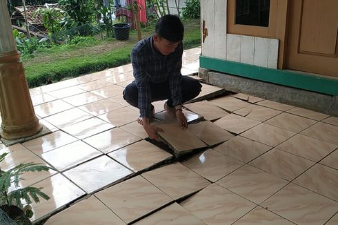 Tanah Bergerak di Nyalindung Sukabumi, 115 Rumah Terancam Rusak
