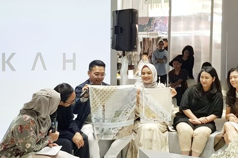 Pola Scarf Ria Miranda, Hasil Kecerdasan Buatan Microsoft 