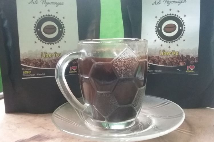 Kopi tumbuk Liberika asal Plantungan Kendal, Jawa Tengah.