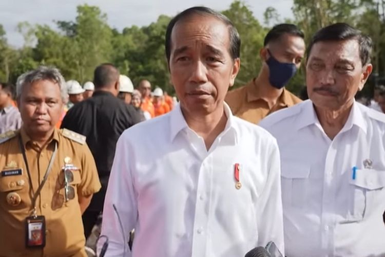 Presiden Joko Widodo menyatakan salut dan memerintahkan seluruh perusahaan tambang di Indonesia untuk mencontohi sistem pertambangan di PT Vale, Luwu Timur, Sulawesi Selatan, Kamis (30/3/2023)