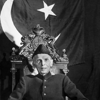 Muhammad Ali Jinnah disebut sebagai Bapak Pendiri Pakistan.