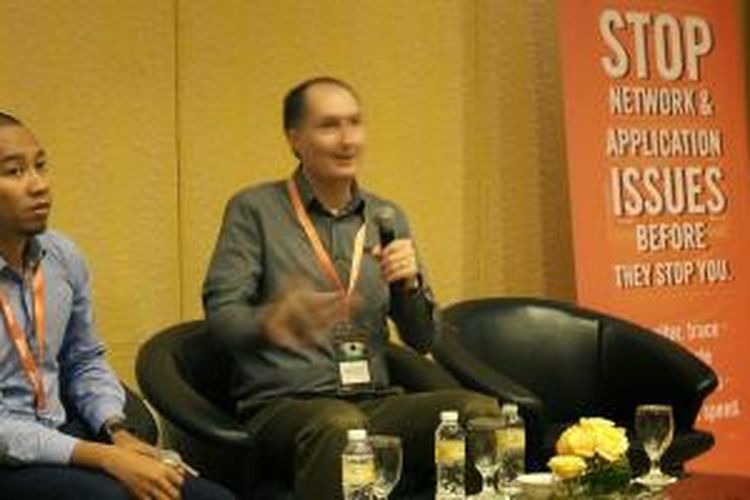 Satriyo Pamungkas, Indonesia Country Manager Riverbed (kiri), dan Gerald Combs, Director of Open Source Projects Riverbed, dalam acara jumpa pers, Selasa (3/6).