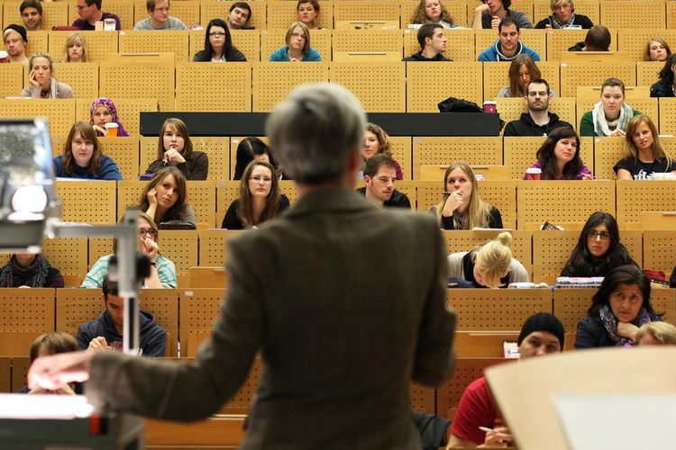 Gambar ilustrasi ruang perkuliahan di universitas di Jerman.