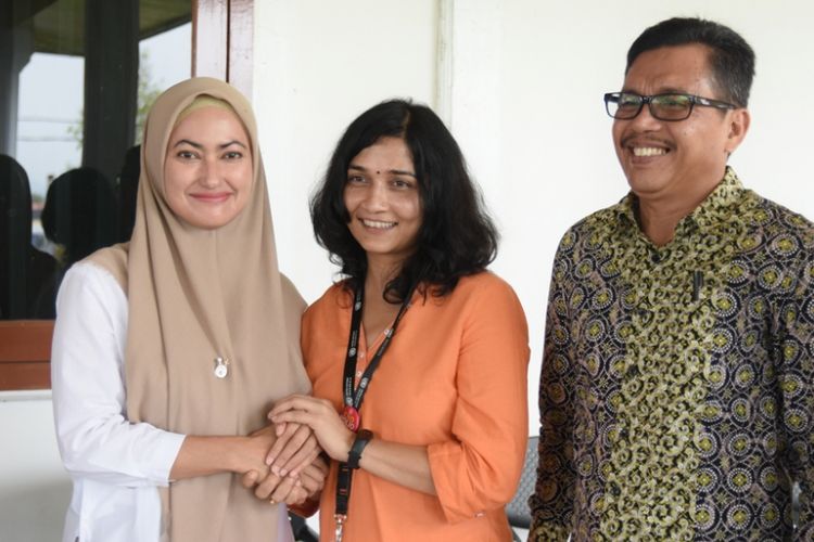 Perwakilan WHO untuk indonesia dr. Neeta Pokhrel Regmi menemui Bupati Luwu Utara Indah Putri Indriani terkait masih rendahnya cakupan vaksin MR, Sabtu (13/10/2018)