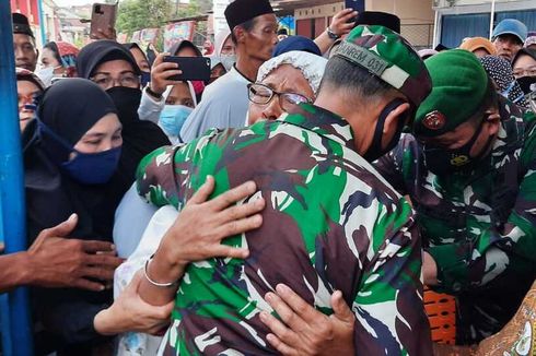 Prajurit TNI yang Tewas dalam Baku Tembak dengan Teroris Poso Dimakamkan di Pekanbaru