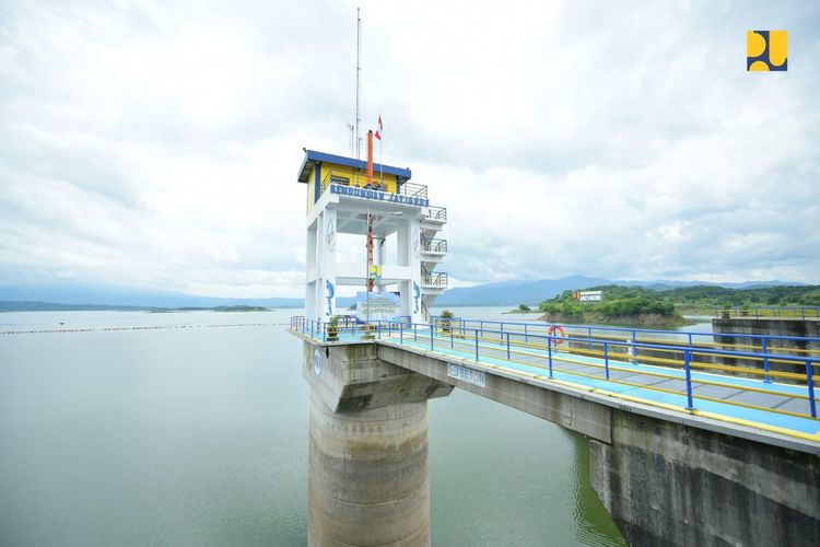 Infrastruktur sumber daya air (SDA) hasil karya Kementerian Pekerjaan Umum (PU) untuk mendukung terwujudnya ketahanan pangan nasional demi mencapai Indonesia Emas 2045.