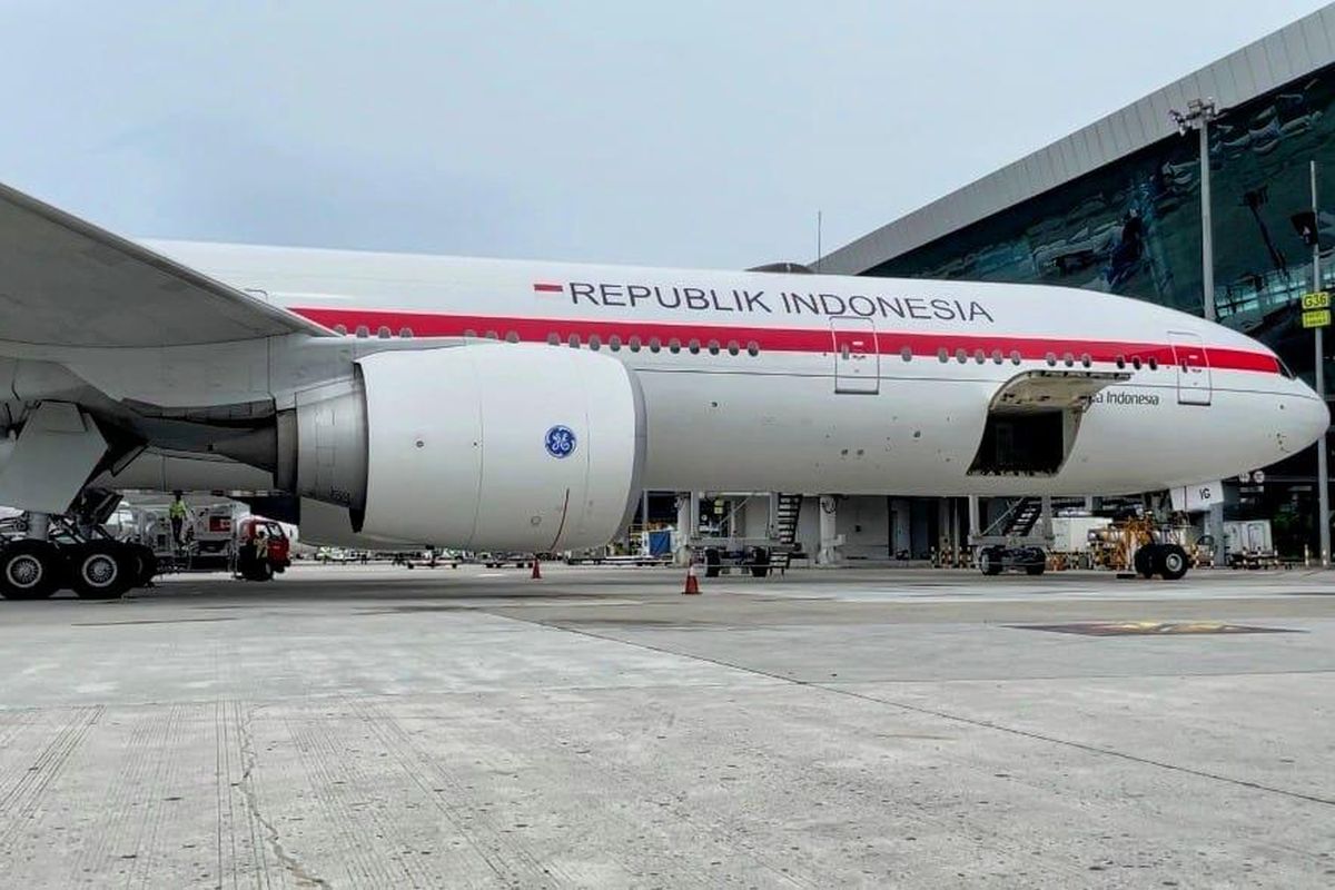 Pesawat yang digunakan untuk penerbangan tematik President's Flight dari Garuda Indonesia, Jumat (12/11/2021).