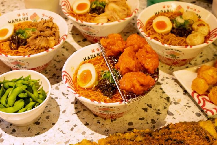 Spicy Chicken Karaage menjadi sajian unggulan dari seri menu Bara Ramen di Haraku Ramen. 