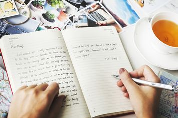 10 Manfaat Journaling untuk Menjaga Kesehatan Mental dan Produktivitas