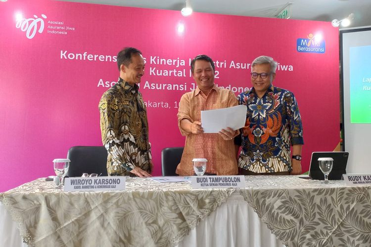Konferensi Pers Asosiasi Asuransi Jiwa Indonesia (AAJI) Kuartal I-2022,  Jumat (10/6/2022).