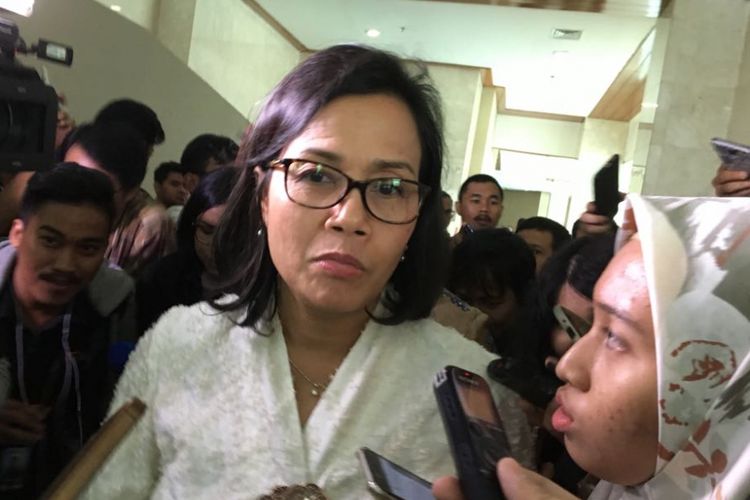 Menteri Keuangan Sri Mulyani Indrawati usai rapat di gedung DPR RI, Selasa (10/7/2018).