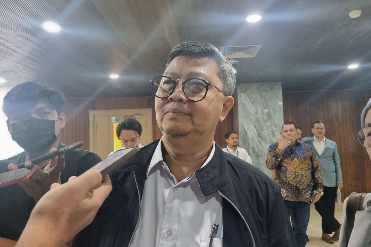 Dirjen Bina Konstruksi Kementerian PUPR Rachman Arief Dienaputra saat ditemui setelah Rapat Dengar Pendapat dengan Komisi V DPR RI di Gedung DPR, Jakarta, Selasa (21/6/2023).