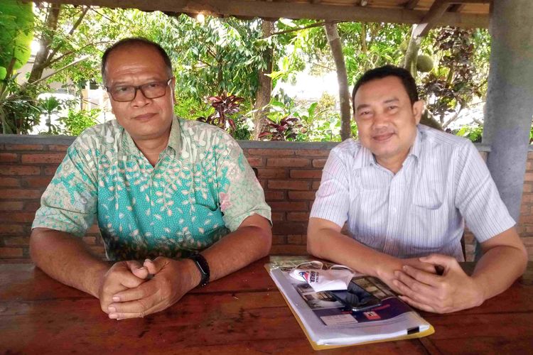 Direktur Utama BPR Nusamba Ampel Slamet Rifan didampingj kuasa hukum Joko Purwanto