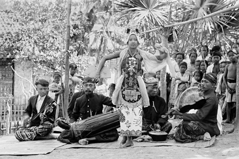 Tari Jejer Gandrung dari Jawa Timur