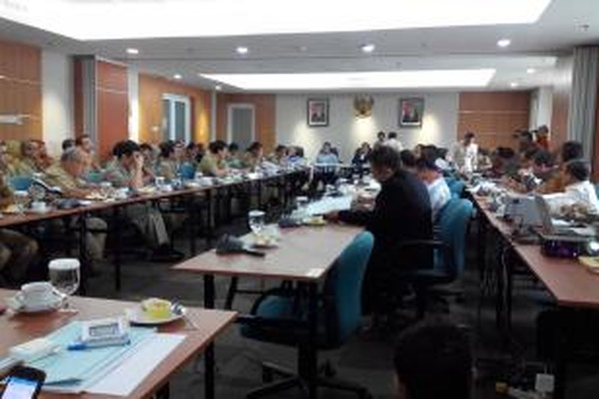 Rapat evaluasi APBD yang dilakukan DPRD DKI dan Pemerintah Provinsi DKI, Rabu (18/3/2015). 