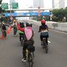 Karpet Merah Pesepeda dari Anies: Masuk MRT sampai Road Bike Boleh Keluar Jalur Sepeda