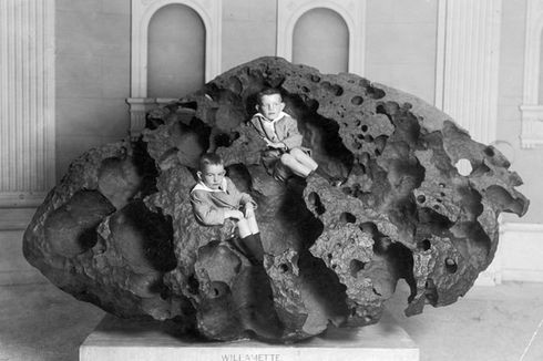 Wajah Meteorit-meteorit Terbesar yang Pernah Jatuh ke Bumi